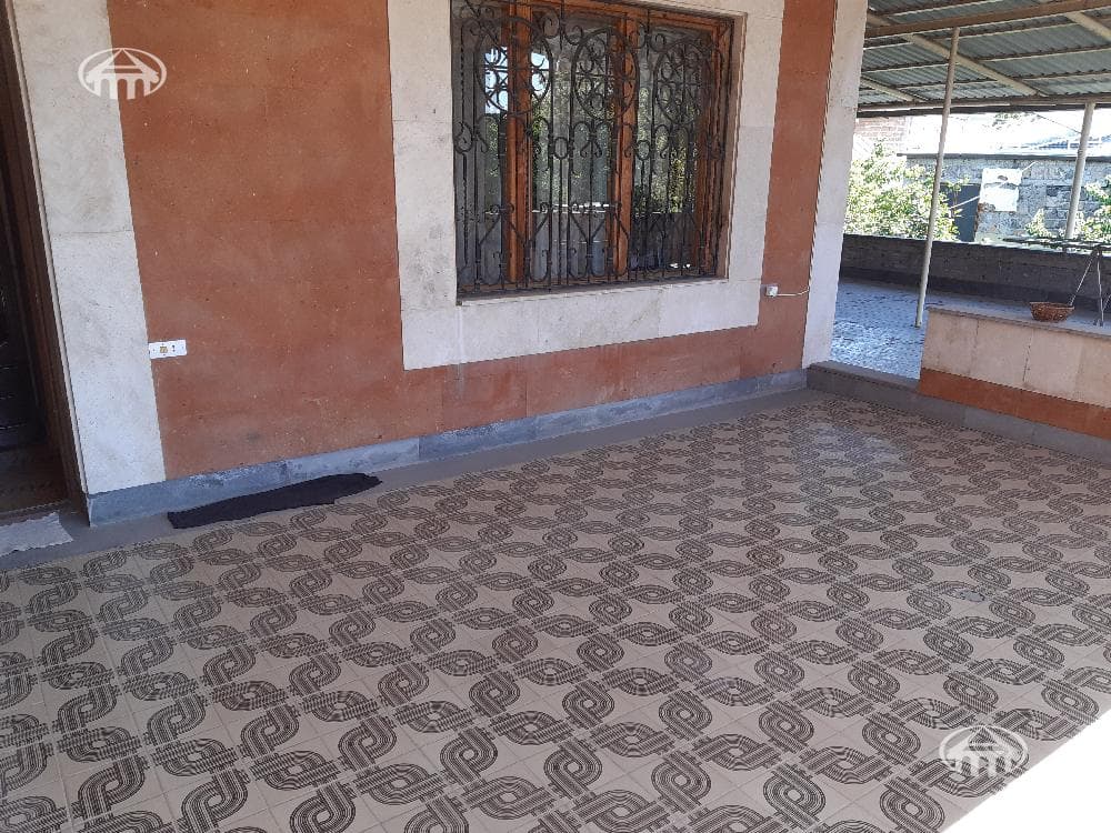 House · 7 rooms · 774 m² · Kanaker-Zeytun