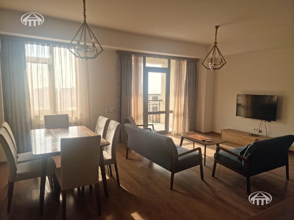 Apartment · 3 rooms · 90 m² · Arabkir