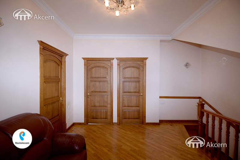 Բնակարան · 5 սեն. · 350 մ² · Կենտրոն