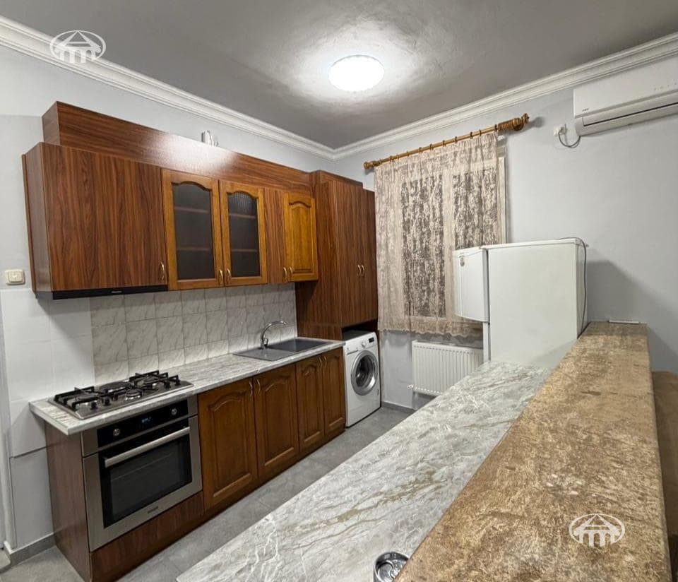 Квартира · 3 комн. · 70 м² · Арабкир