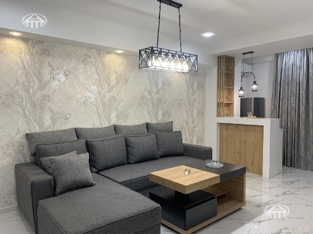 Apartment · 1 rooms · 43 m² · Kentron