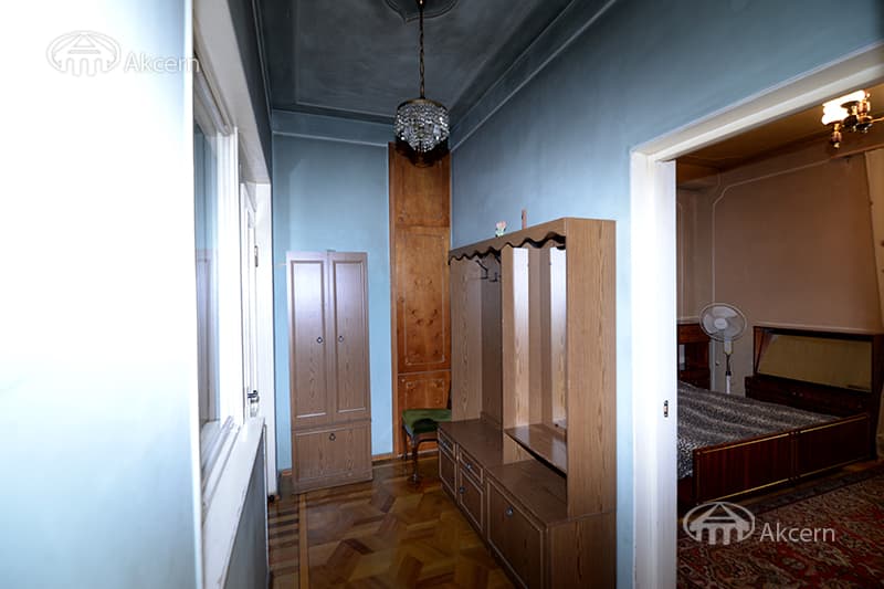 Дом · 7 комн. · 557 м² · Кентрон