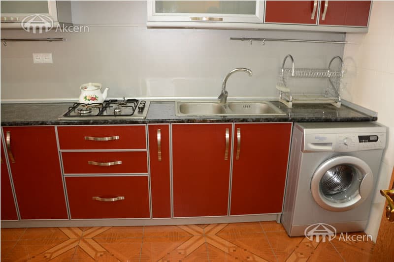 Apartment · 3 rooms · 91 m² · Kentron