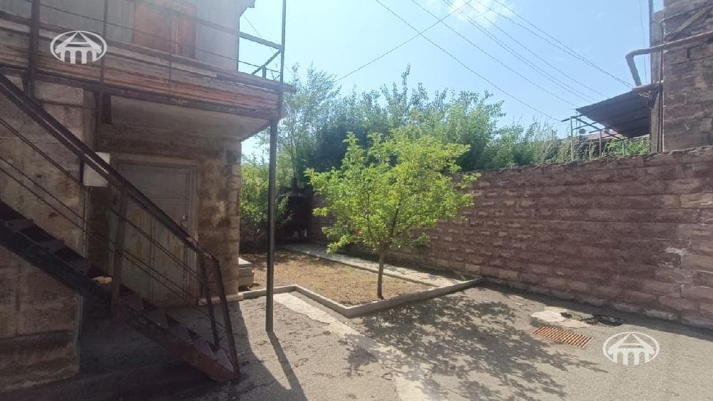 Квартира · 5 комн. · 227 м² · Гюмри