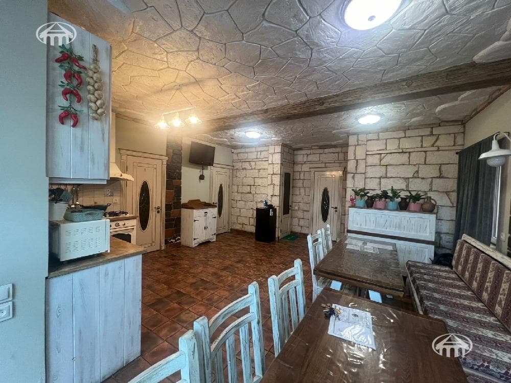 Հյուրանոց · 80 մ² · Երևան