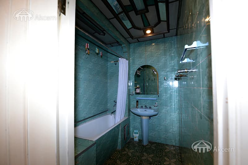 Дом · 7 комн. · 557 м² · Кентрон