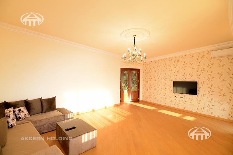 Квартира · 4 комн. · 177 м² · Кентрон