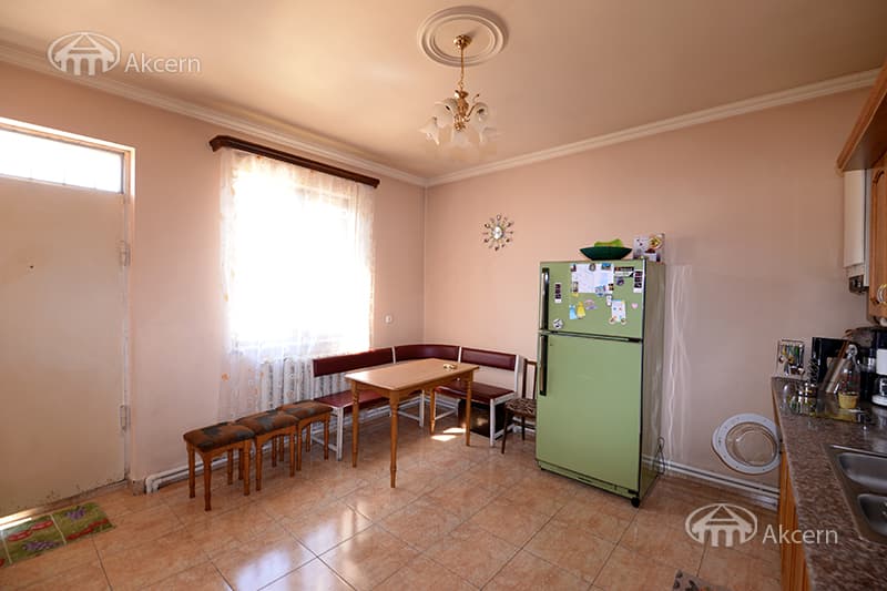 Mansion · 3 rooms · 160 m² · Nork-Marash