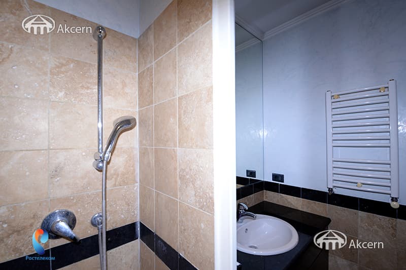 Apartment · 3 rooms · 125 m² · Kentron