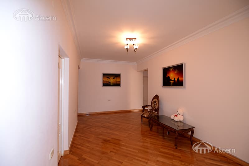 Mansion · 6 rooms · 530 m² · Nork-Marash