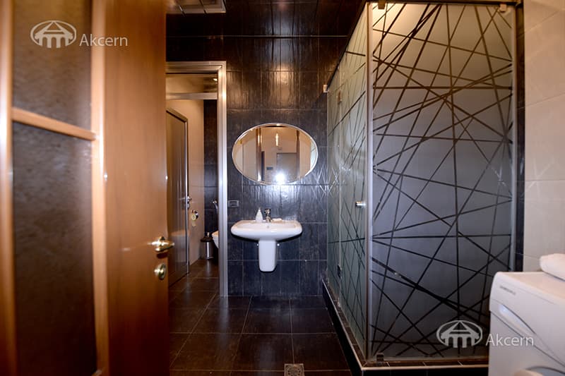 Apartment · 4 rooms · 125 m² · Kentron