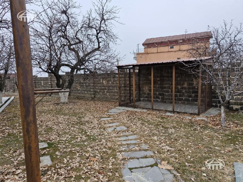 Особняк · 5 комн. · 455 м² · Джрвеж