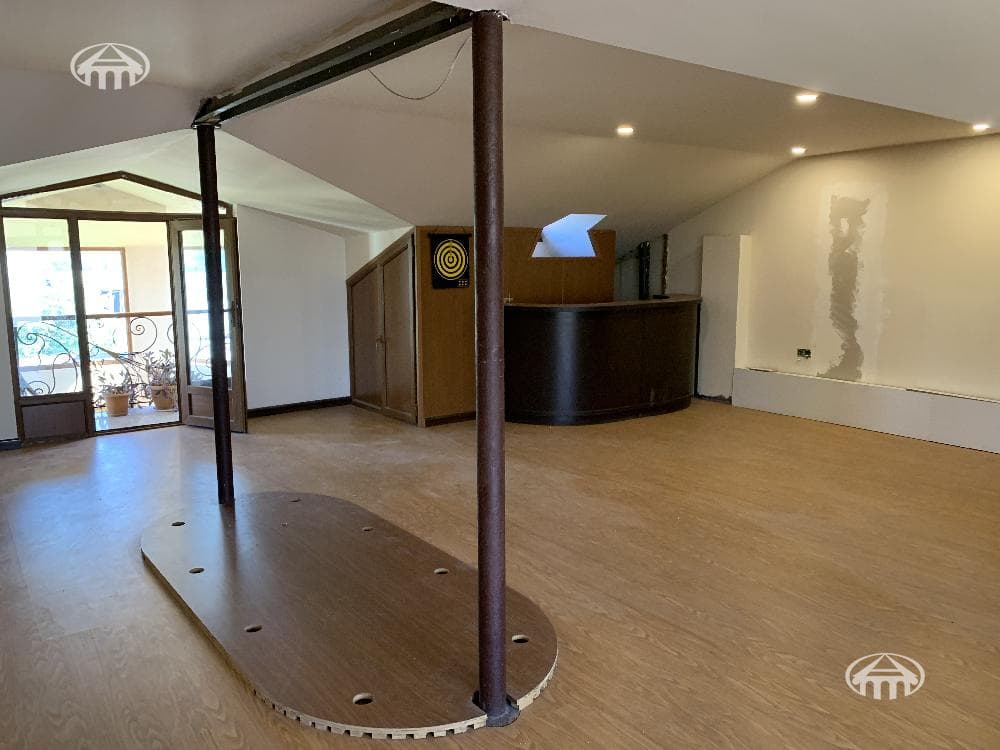 Mansion · 4 rooms · 328 m² · Malatia-Sebastia
