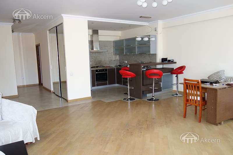 Apartment · 4 rooms · 135 m² · Kentron