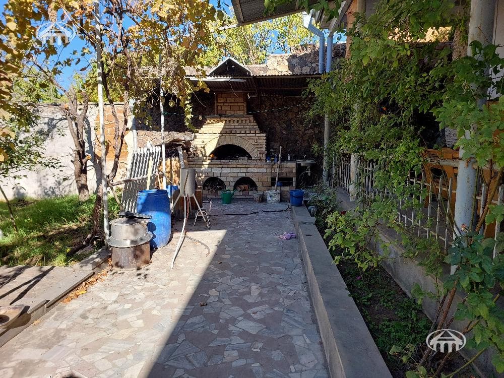 Առանձնատուն · 4 սեն. · 120 մ² · Ձորաղբյուր