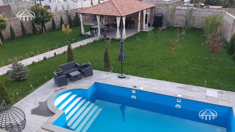 Особняк · 280 м² · Дзорахпюр