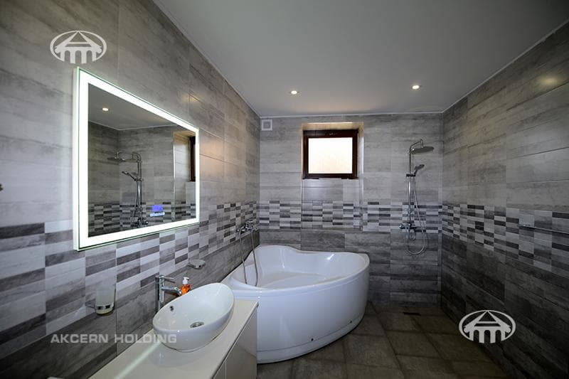 Apartment · 3 rooms · 97 m² · Kentron