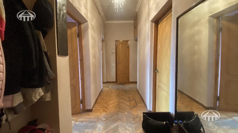 Квартира · 3 комн. · 87 м² · Арабкир