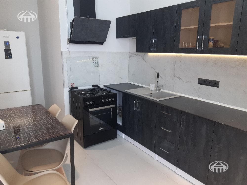 Apartment · 2 rooms · 80 m² · Ajapnyak