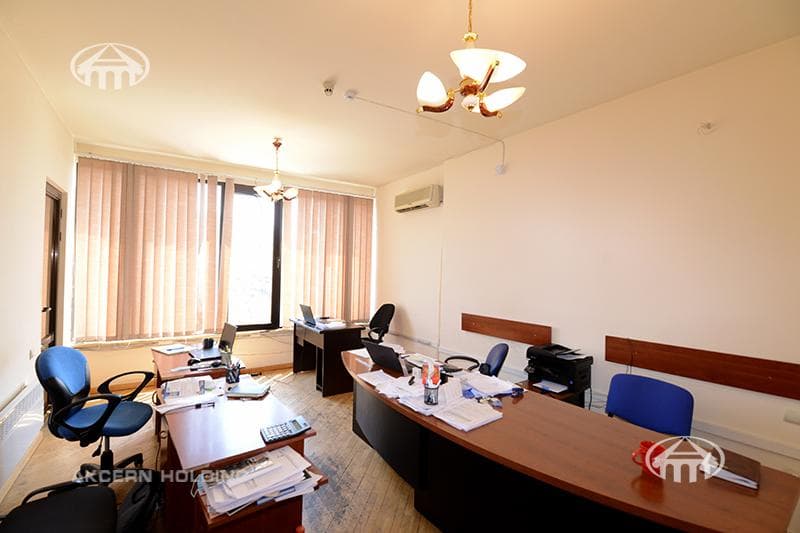 Retail · 146 m² · Arabkir