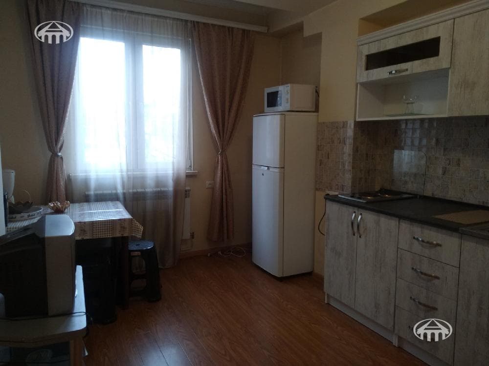 Բնակարան · 1 սեն. · 42 մ² · Կենտրոն — Լուսանկար 9 / 9
