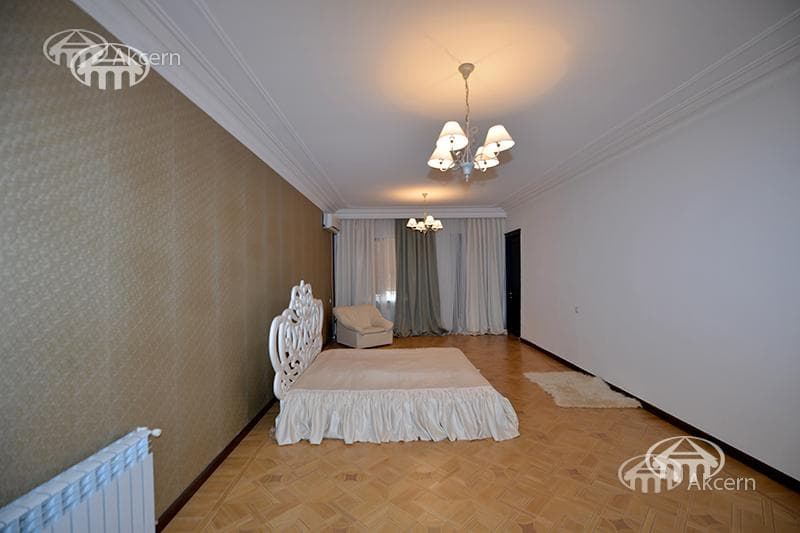 Особняк · 5 комн. · 740 м² · с. Ариндж