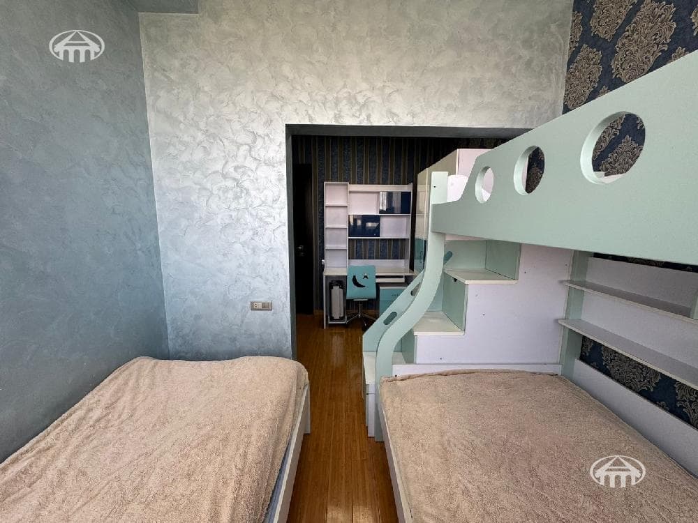 Квартира · 4 комн. · 129 м² · Арабкир