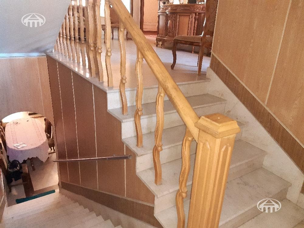 House · 7 rooms · 774 m² · Kanaker-Zeytun