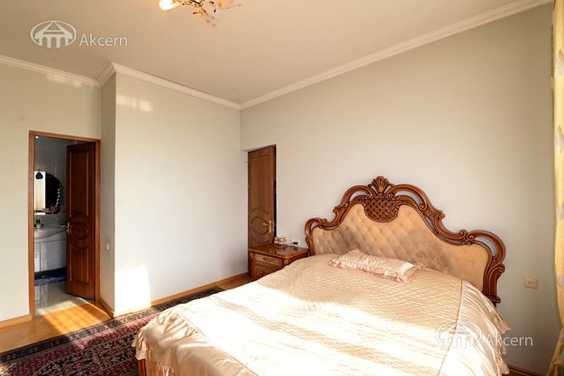 Особняк · 7 комн. · 362 м² · Малатия-Себастия