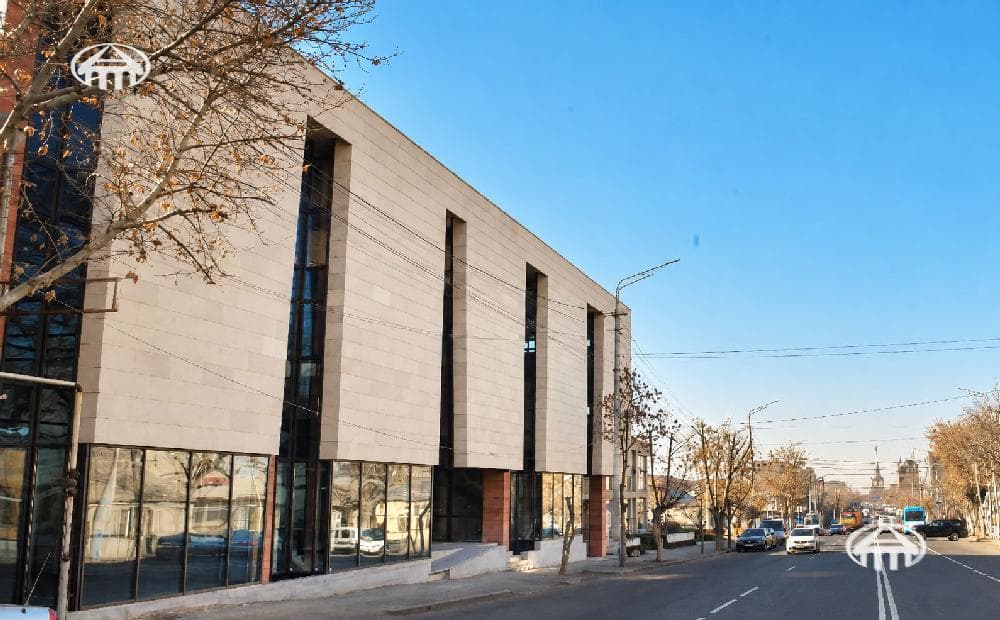 Офис · 2 384 м² · Эребуни — фото 2 из 12
