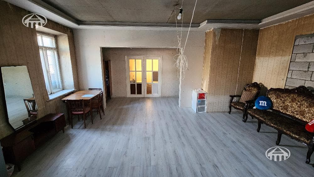 Բնակարան · 72 մ² · Կենտրոն