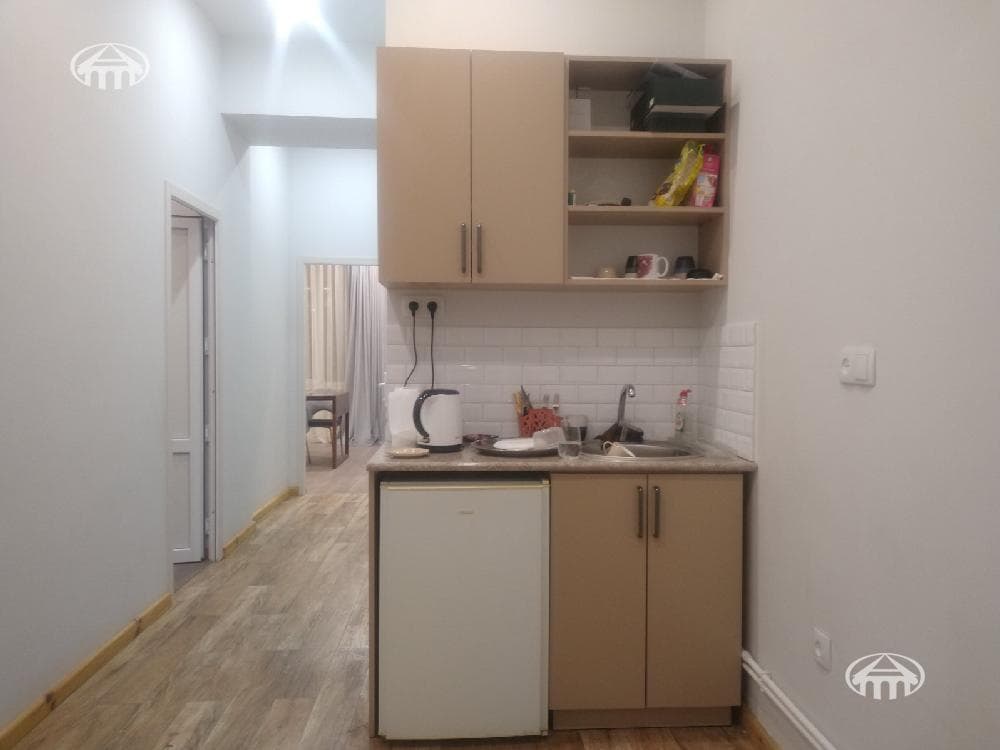 Office · 76 m² · Kentron