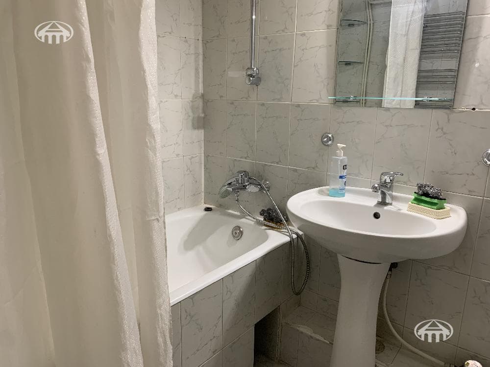 Apartment · 3 rooms · 84 m² · Kentron