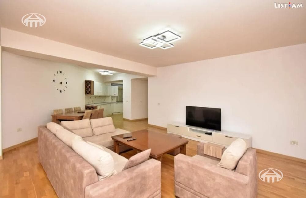 Квартира · 3 комн. · 89 м² · Кентрон