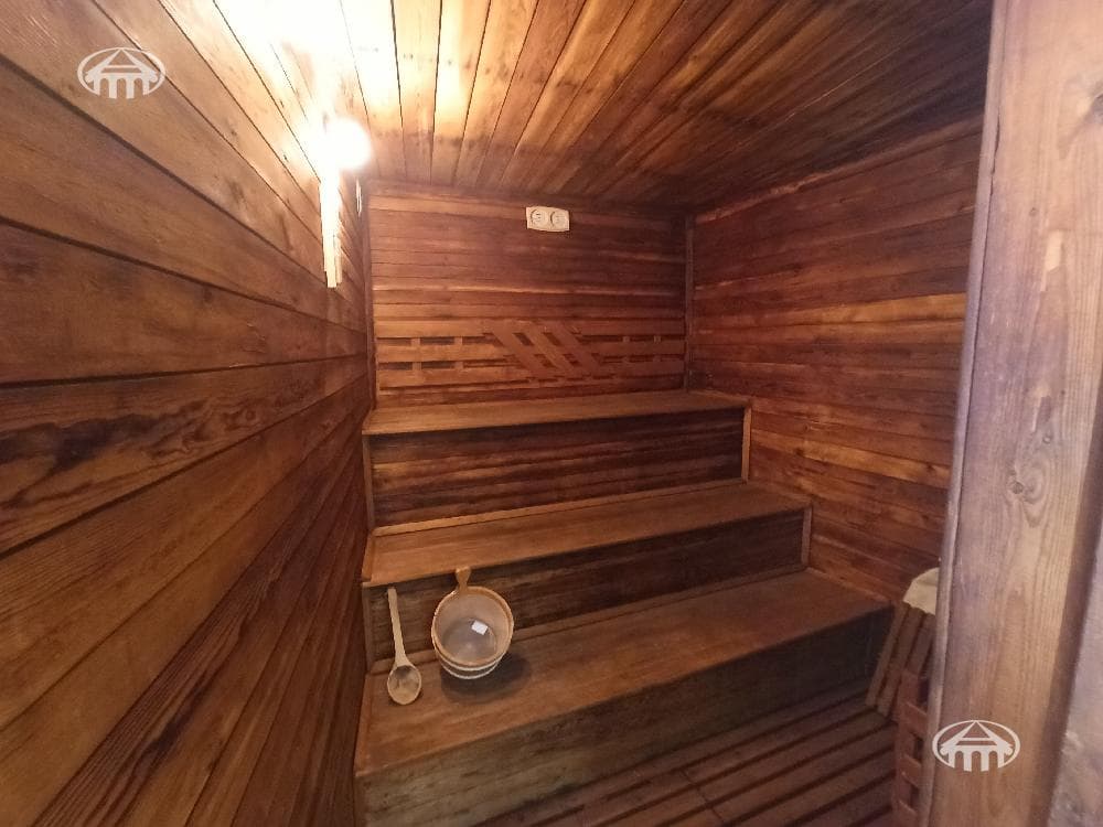 House · 8 rooms · 459 m² · Nor Nork