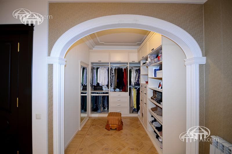 Особняк · 5 комн. · 740 м² · с. Ариндж