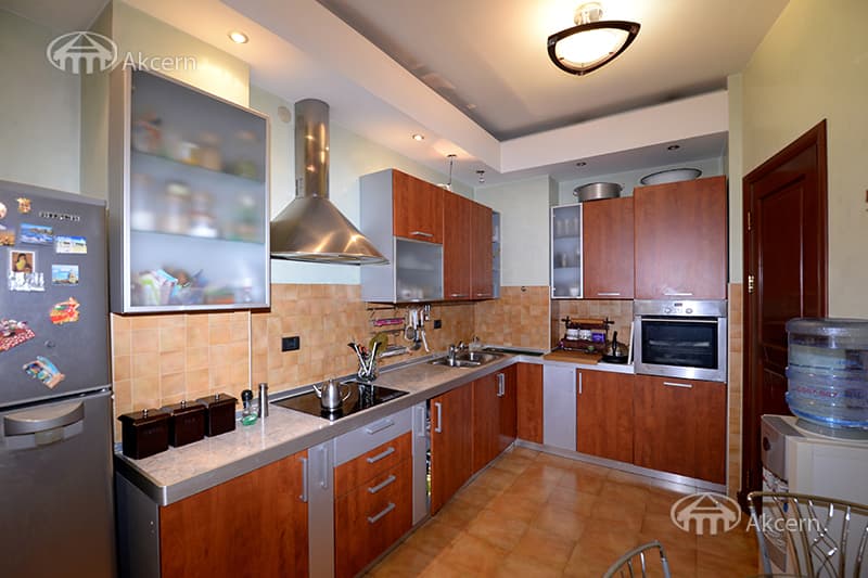 Квартира · 4 комн. · 127 м² · Кентрон