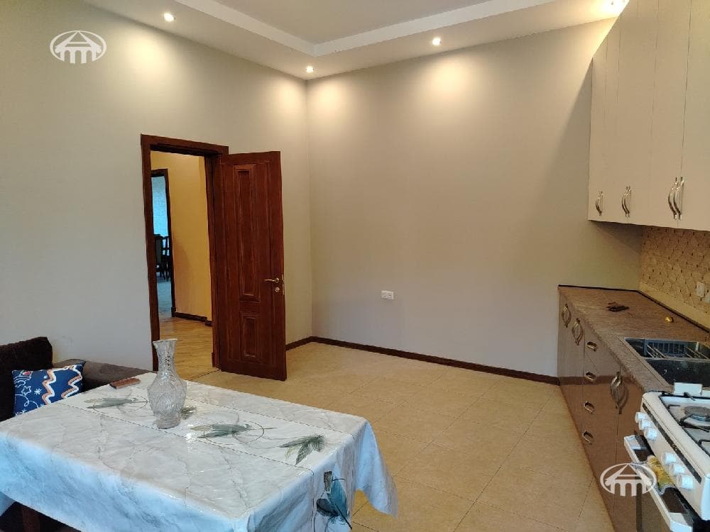 Mansion · 6 rooms · 470 m² · Davtashen — photo 9 / 32