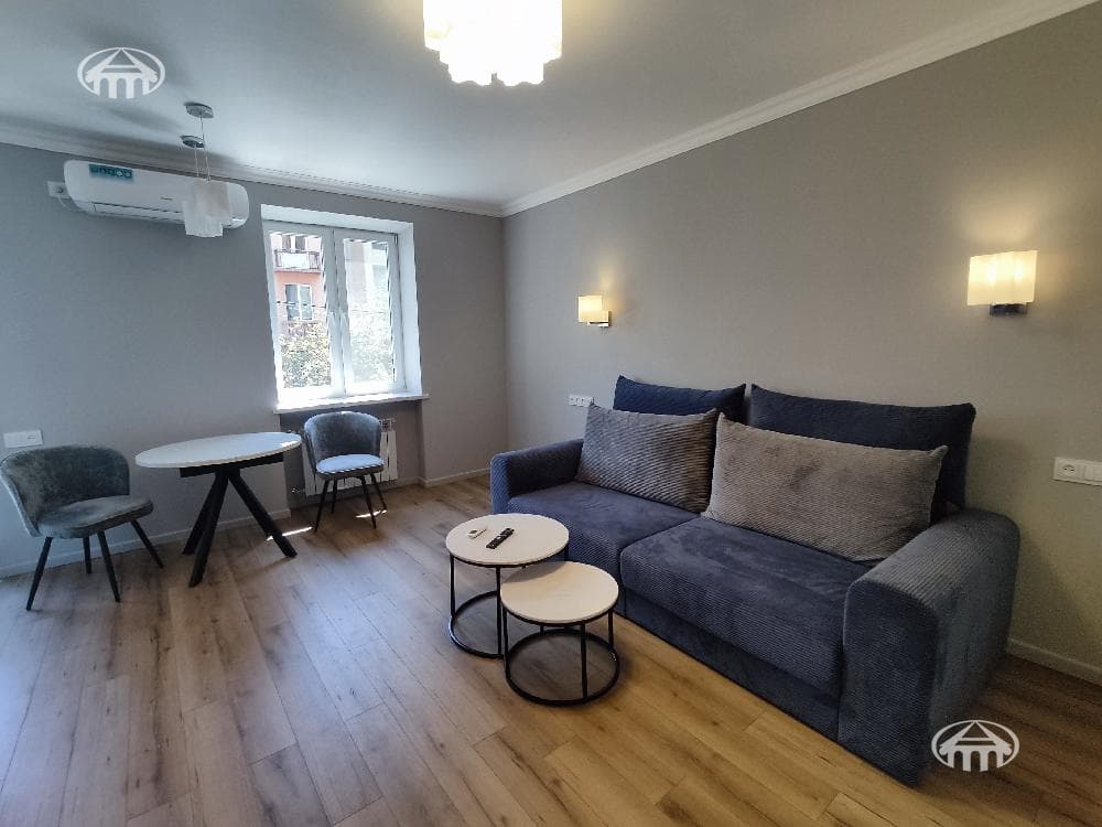 Apartment · 1 rooms · 31 m² · Kentron