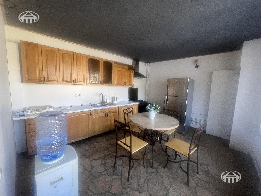 Mansion · 3 rooms · 240 m² · Djrvej
