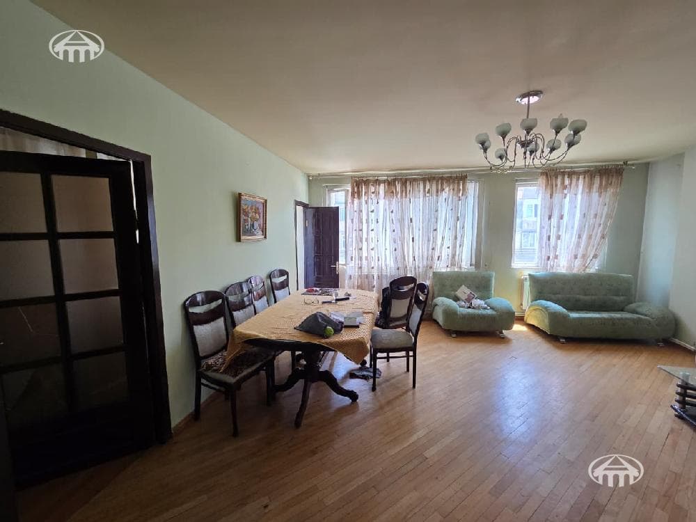 Квартира · 4 комн. · 134 м² · Арабкир