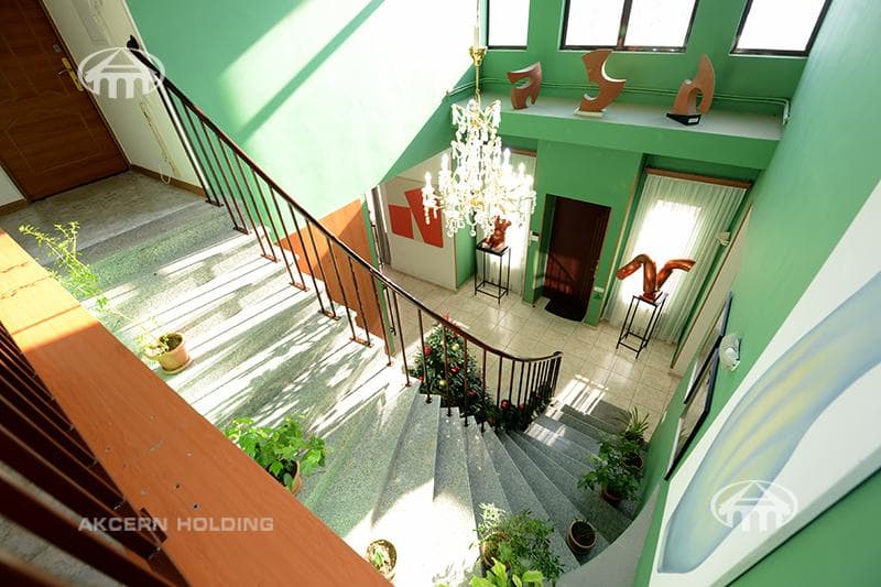Особняк · 6 комн. · 480 м² · Аджапняк