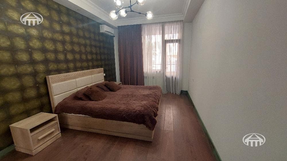 Квартира · 2 комн. · 70 м² · Кентрон