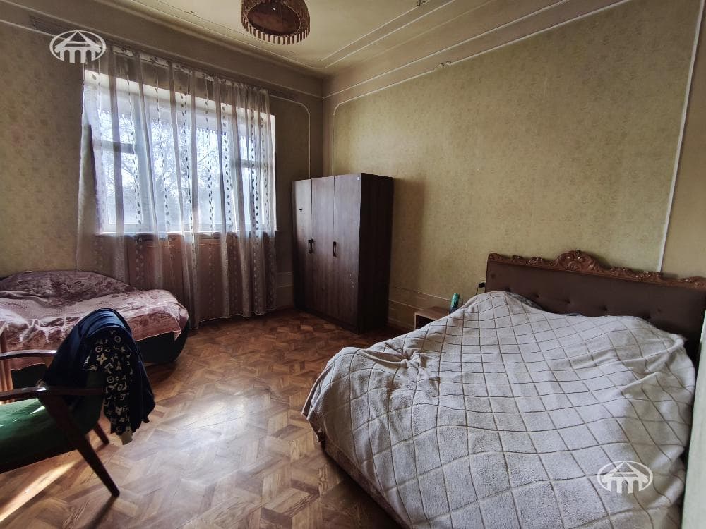 Mansion · 5 rooms · 493 m² · Erebuni