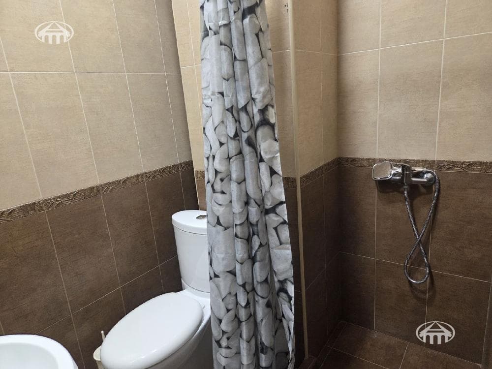 Квартира · 3 комн. · 151 м² · Кентрон