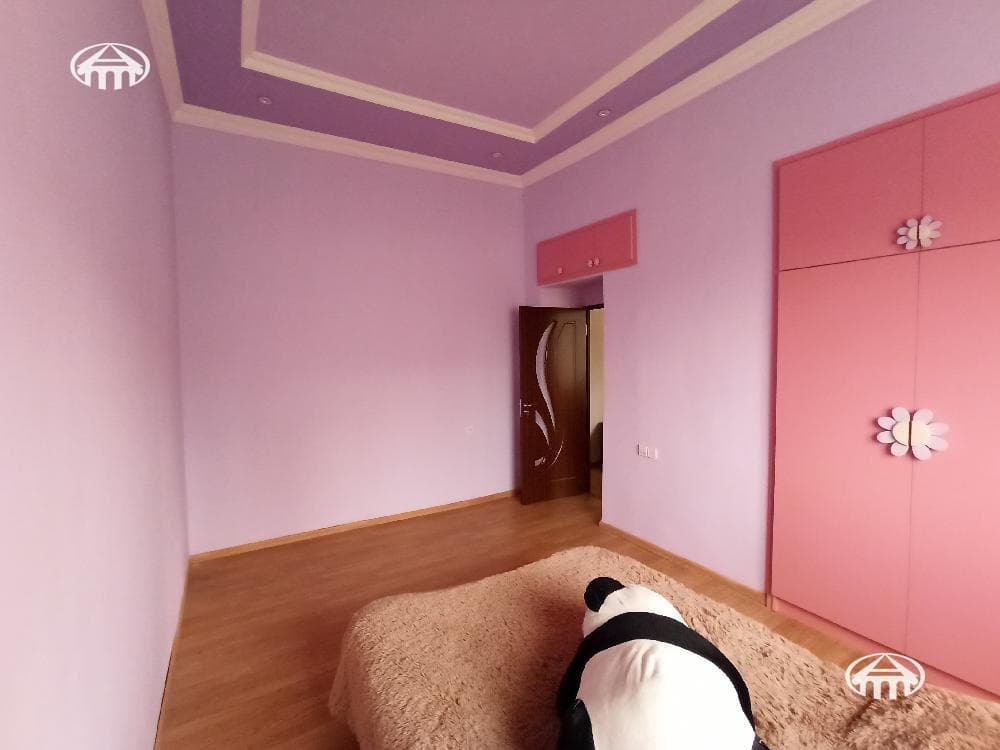 Квартира · 4 комн. · 120 м² · Кентрон