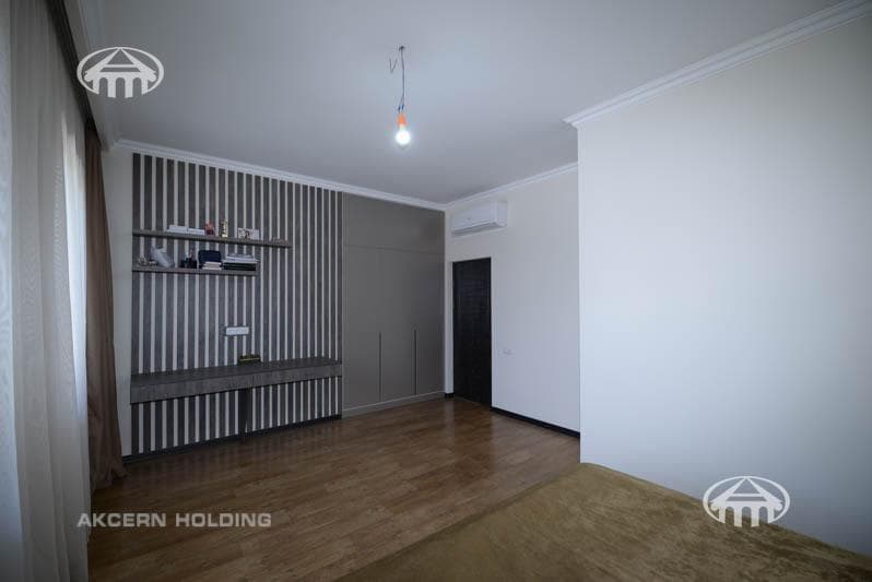 Особняк · 5 комн. · 380 м² · Аван
