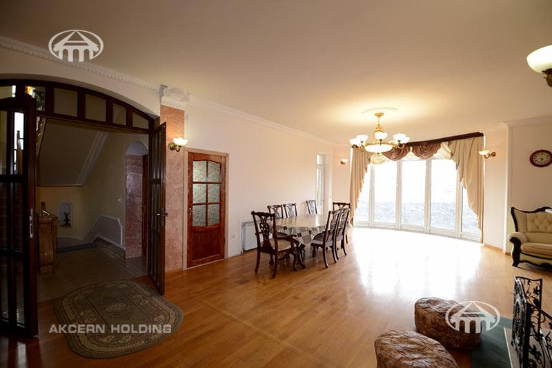Mansion · 8 rooms · 390 m² · Arabkir