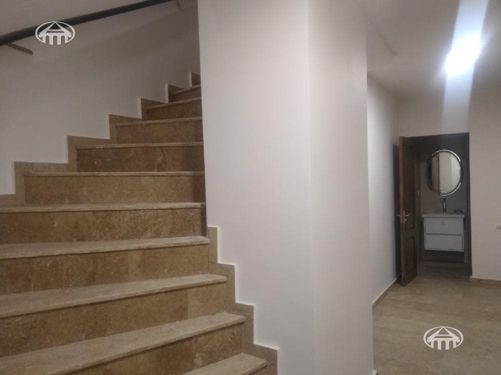 Office · 183 m² · Kentron