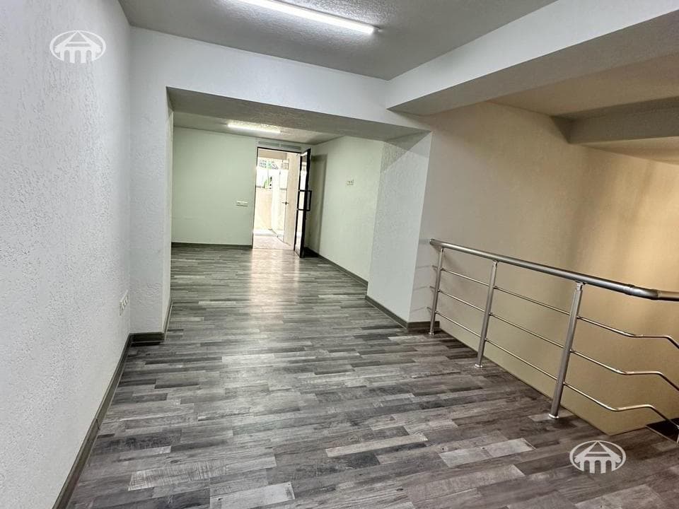 Магазин · 177 м² · Кентрон